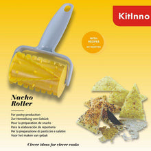 Load image into Gallery viewer, 9 Style Rolling Cookie Cutters Round Dough Roller Slices Biscuit Cookies Fondant Lattice Cutter Pastry Tools Christmas Tree Dies